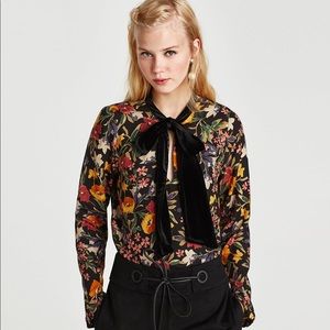 ZARA Printed top with bow